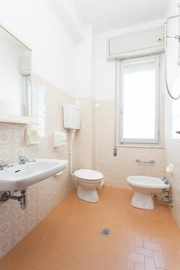 Bed & Breakfast Villa Paris Rooms Cesenatico
