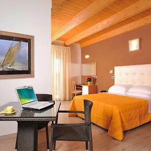 Hotel Favorita, Cesenatico